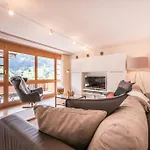 Breithorn Apartment, Eiger North Face View Appartement